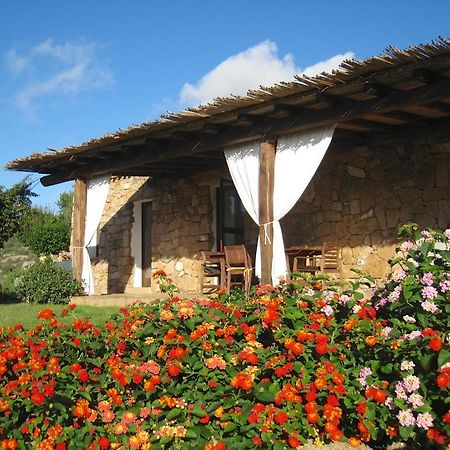 Villa Le Tre Pietre Baja Cerdeña Exterior foto