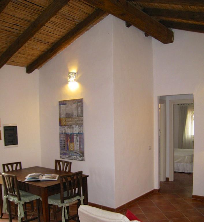 Villa Le Tre Pietre Baja Cerdeña Exterior foto