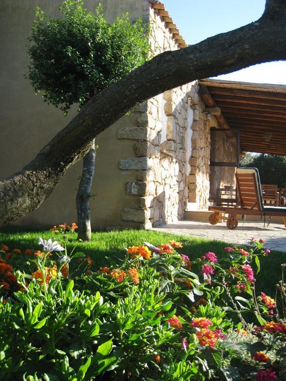 Villa Le Tre Pietre Baja Cerdeña Exterior foto